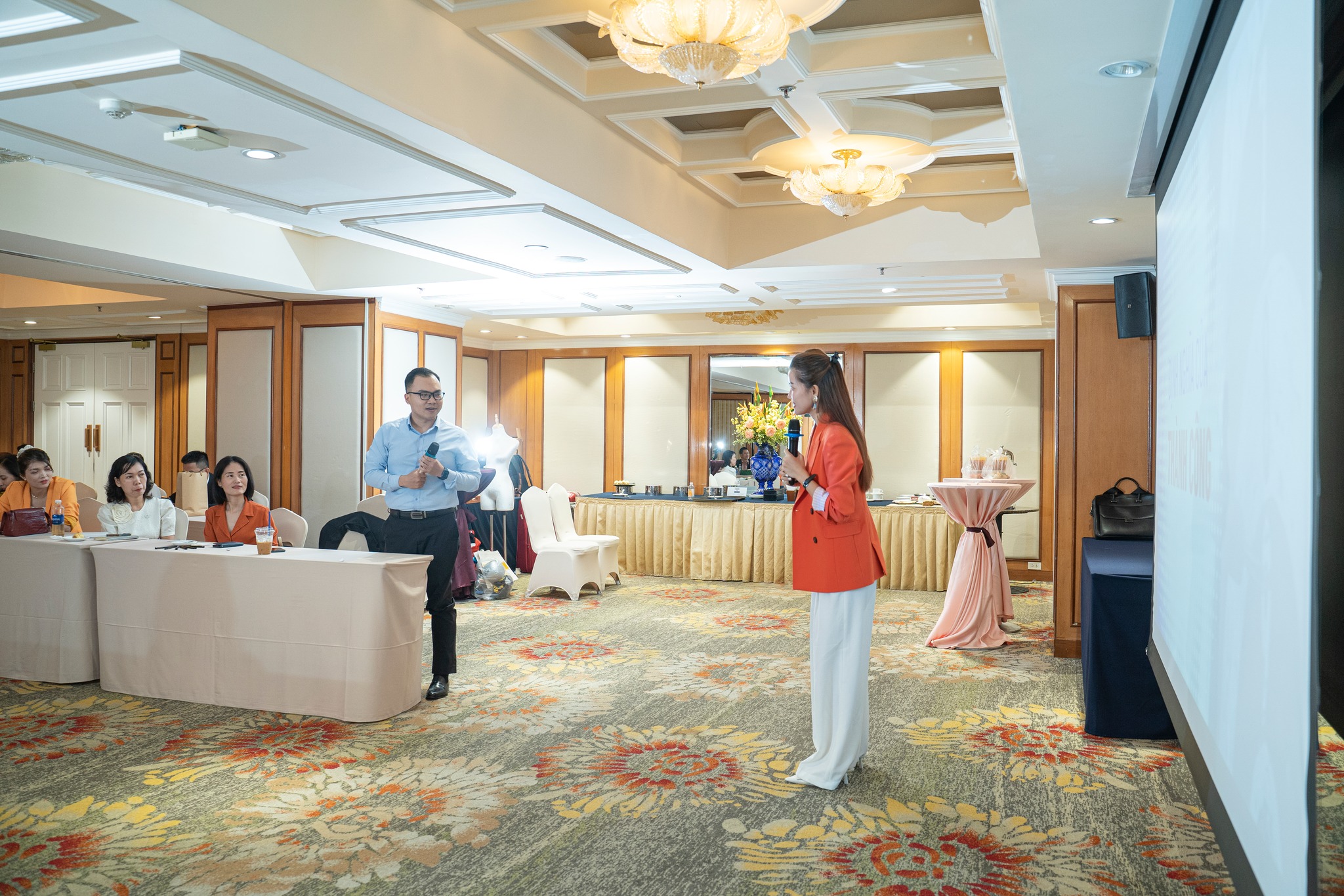 huan-luyen-phong-cach-11-hanh-trinh-chuyen-hoa-cung-chuyen-gia-jessica-styleid-tai-tphcm